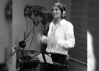 Sanatçı Sevinç Eratalay kimdir?