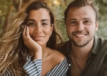 Tolga Sarıtaş ve Zeynep Mayruk’tan bebek müjdesi