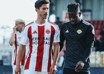 Ümraniyespor-Esenler Erokspor maçında kazanan yok!