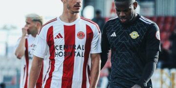 Ümraniyespor-Esenler Erokspor maçında kazanan yok!