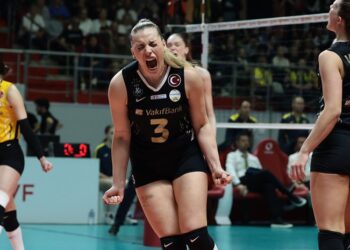 VakıfBank, Fenerbahçe karşısında seriyi 2-0 yaptı!
