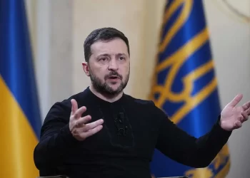 Zelenskiy, Rusya’nın Paskalya Bayramı için ilan ettiği geçici ateşkesi ihlal ettiğini açıkladı