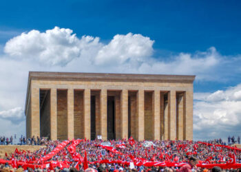 19 Mayıs resmi tatil mi? 19 Mayıs’ta okullar tatil mi?