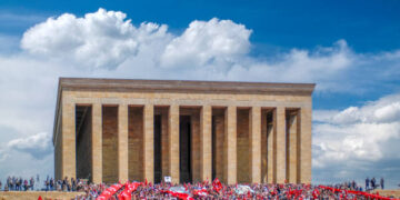 19 Mayıs resmi tatil mi? 19 Mayıs’ta okullar tatil mi?