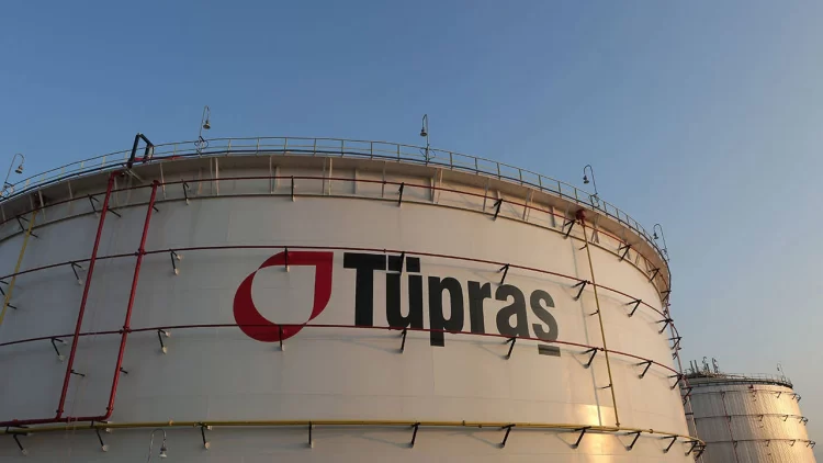 İSO Yönetim Kurulu Başkanı Erdal Bahçıvan, düzenlediği basın toplantısında, İstanbul Sanayi Odası’nın (İSO) hazırladığı “Türkiye'nin 500 Büyük Sanayi Kuruluşu” araştırmasının sonuçlarını kamuoyuyla paylaştı.