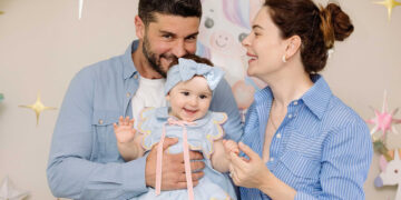 Berk Oktay ile Yıldız Çağrı Atiksoy’un kızı 1 yaşında oldu!