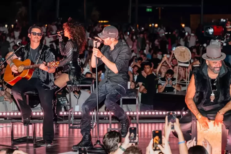 Enrique Iglesias ezan sesi1 habermeydan
