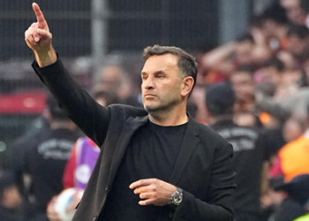 Üst üste 3. şampiyonluğunu yaşayan Okan Buruk’tan Osimhen’e övgü!