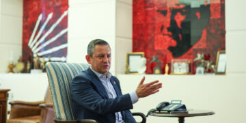 Özgür Özel: Faturayı 86 Milyon Ödüyor Ancak TRT Bir Kişinin Menfaatine Çalışıyor