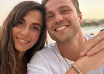 Tolga Sarıtaş ile Zeynep Mayruk’un bebek heyecanı: Cinsiyetini açıkladılar