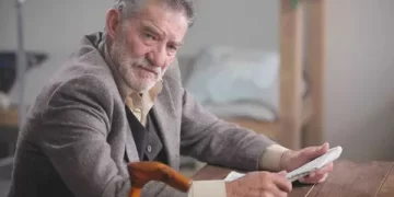 Yeşilçam’ın efsanesi Ahmet Mekin hastaneye kaldırıldı