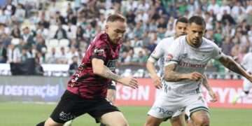 Alanyaspor, Konya’da lige tutundu!