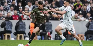 Beşiktaş, Adana Demirspor’u 4 golle devirdi!