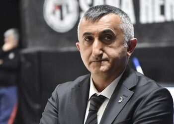 Beşiktaş Boa, Aziz Akkaya ile yollarını ayırdı!