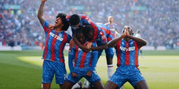 Crystal Palace, Manchester City’yi devirip FA kupasını kazandı
