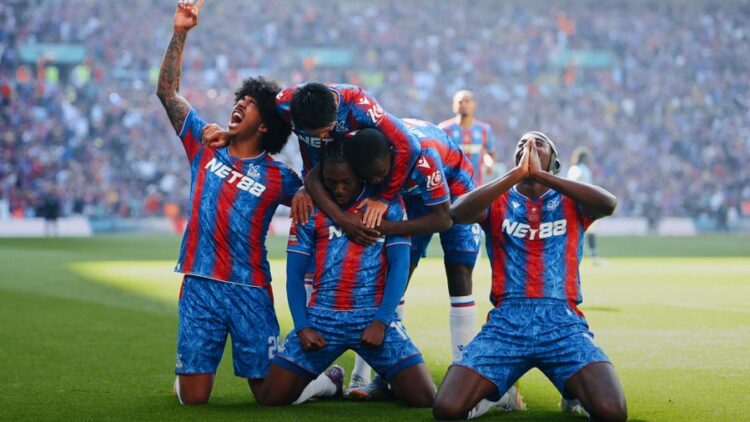 crystal palace manchester cityyi devirip fa kupasini kazandi habermeydan