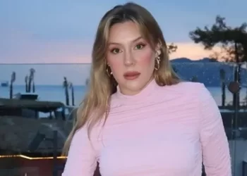 Ege Kökenli bebeğini kaybetti