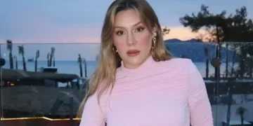 Ege Kökenli bebeğini kaybetti