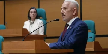 AK Partili Meclis Üyesi Ekrem Baki partisinden istifa etti