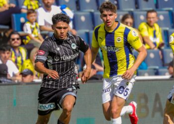 Fenerbahçe, sezonu galibiyetle kapattı! Fenerbahçe, sezonu galibiyetle kapattı!