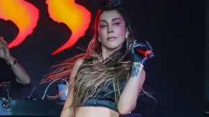 hande yener konserde olay sozler1 habermeydan