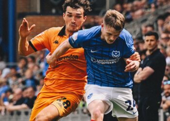 Hull City, averaj ile ligde kaldı!