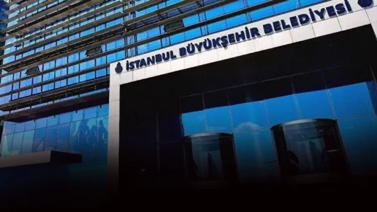 Sabah saatlerinde 14 kişi gözaltına alındı, diğer dört kişinin yakalanması için ise çalışmalar sürüyor.