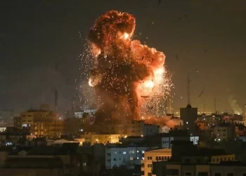 İsrail, Suriye’de cumhurbaşkanlığının yakınlarını vurdu