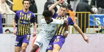 Kasımpaşa, Eyüpspor’u deplasmanda 3 golle devirdi!