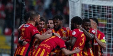 Kayserispor, Antalyaspor’u 3 golle geçti!