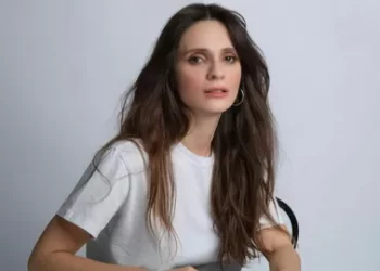 Meriç Aral hamile kalınca Serkan Keskin işlere ara verdi!