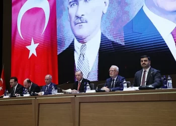 Erdoğan’dan MKYK’da yeni anayasa komisyonu kurulması talimatı