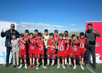 Muş Prof. Dr. Vahit Özmen Ortaokulu Türkiye finallerine katılacak!