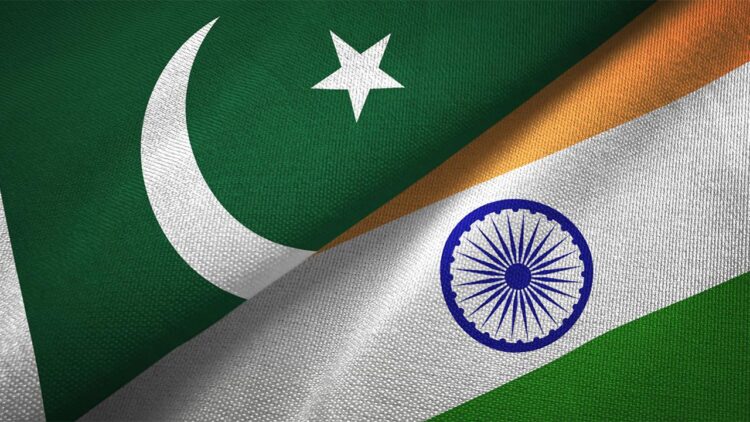 Hindistan ve Pakistan'ın üst düzey askeri yetkilileri, gerçekleştirdikleri telefon görüşmesinin ardından, saldırgan eylemlerden kaçınma ve ateşkesi sürdürme konusunda anlaşmaya vardılar.