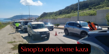 Sinop’ta, 3 aracın karıştığı zincirleme kazada 2 kişi yaralandı!