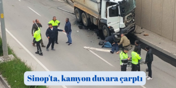 Sinop’ta, kamyon karşı şeride geçip duvara çarptı!