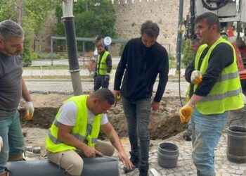 Sinop’ta su borusu patladı!