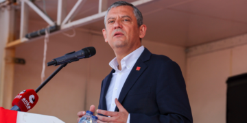 Özgür Özel: Demokrasiden yararlanıp gelmiş, şimdi bir tek adam rejimini kalıcılaştırmaya çalışıyor