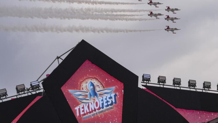 Anadolu Ajansı'nın global iletişim ortağı olduğu, dünyanın en büyük havacılık, uzay ve teknoloji festivali TEKNOFEST, Kuzey Kıbrıs Türk Cumhuriyeti’nde (KKTC) devam ediyor.