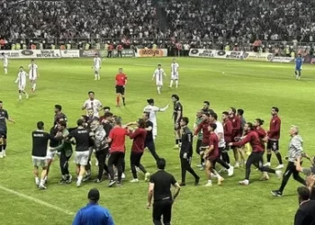 TFF, yarıda kalan Elazığspor-Vanspor maçı ile ilgili kararını açıkladı!