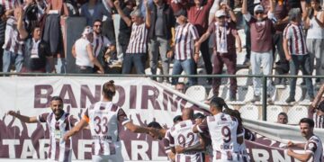 Trendyol 1. Lig’de ilk yarı finalist Bandırmaspor!