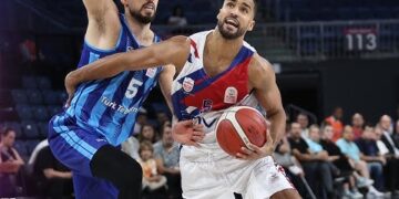 Türk Telekom, Büyükçekmece’yi geçip play-off’a yükseldi!