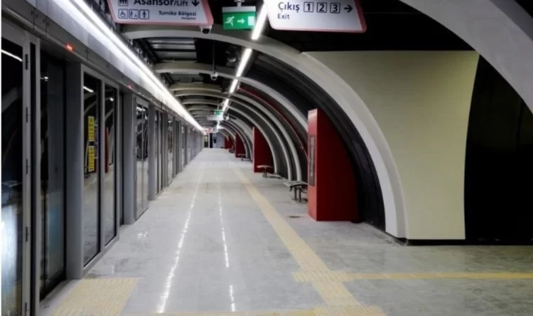 Metro İstanbul, Yenikapı-Hacıosman Metro Hattı'nda gerçekleştirilecek planlı bakım ve onarım çalışmaları nedeniyle bu hafta sonu gece seferlerinin iptal edileceğini duyurdu.