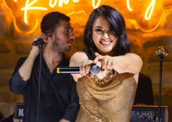 Zara’nın photoshop’lu sahne fotoğrafları gündem oldu! 