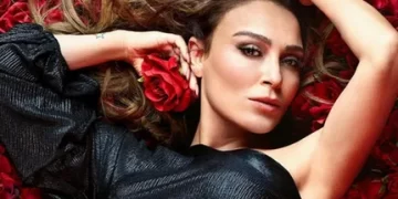 Ziynet Sali konserinde şarkı söylerken sahnede bayıldı