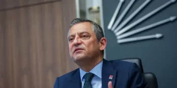 Özgür Özel: Ekrem Başkan’ın resminden bile korkan bir anlayış var