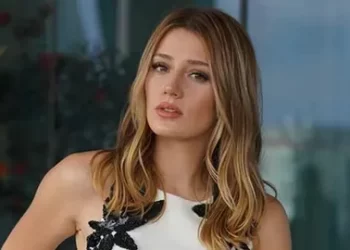 Gizem Karaca’dan doğuma günler kala yeni bir paylaşım!