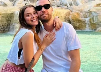 İlayda Alişan ve Oğulcan Engin tatiline devam ediyor