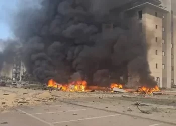 İran’dan saldırının ardından Tel Aviv’e yoğun füze saldırısı!