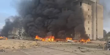 İran’dan saldırının ardından Tel Aviv’e yoğun füze saldırısı!